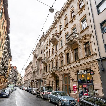 Budapest Magic Blue In Downtown Eksteriør bilde